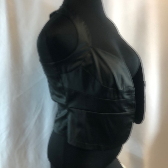 Mandee - Picture 3 of 5